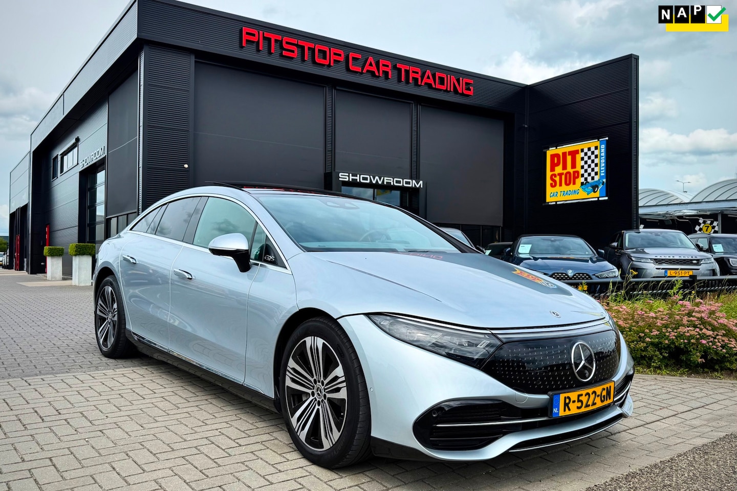 Mercedes-Benz EQS - 350 Luxury Line 90kWh 350 Luxury Line 90 kWh, BTW! Pano, Stoelmassage, Leder, Burmester - AutoWereld.nl