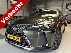 Lexus UX - 250h Executive Line Adaptive cruise, Navi, Pano, Leder
