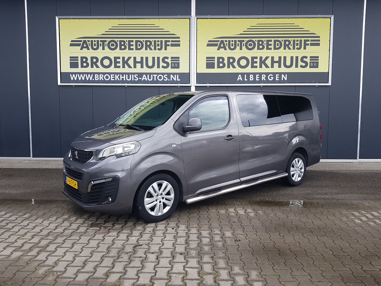 Peugeot Expert - 231L 2.0 BlueHDI 180 DC Premium Pack 231L 2.0 BlueHDI 180 DC Premium Pack - AutoWereld.nl