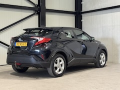 Toyota C-HR - 1.8 Hybrid Active | navi | fabrieksgarantie | trekhaak |