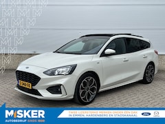 Ford Focus Wagon - 1.0 EcoB. ST Line X Trekhaak Techpack / Winterpack