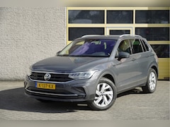 Volkswagen Tiguan - 1.5 TSI 150PK Life Business BJ2021 Lmv 18" | Led V+A | Pdc | Keyless entry | Elek. achterk