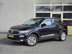 Volkswagen T-Roc - 1.5 TSI 150PK Style Business BJ2021 Lmv 16" | Led | Pdc | Trekhaak | App-Connect | Navi |