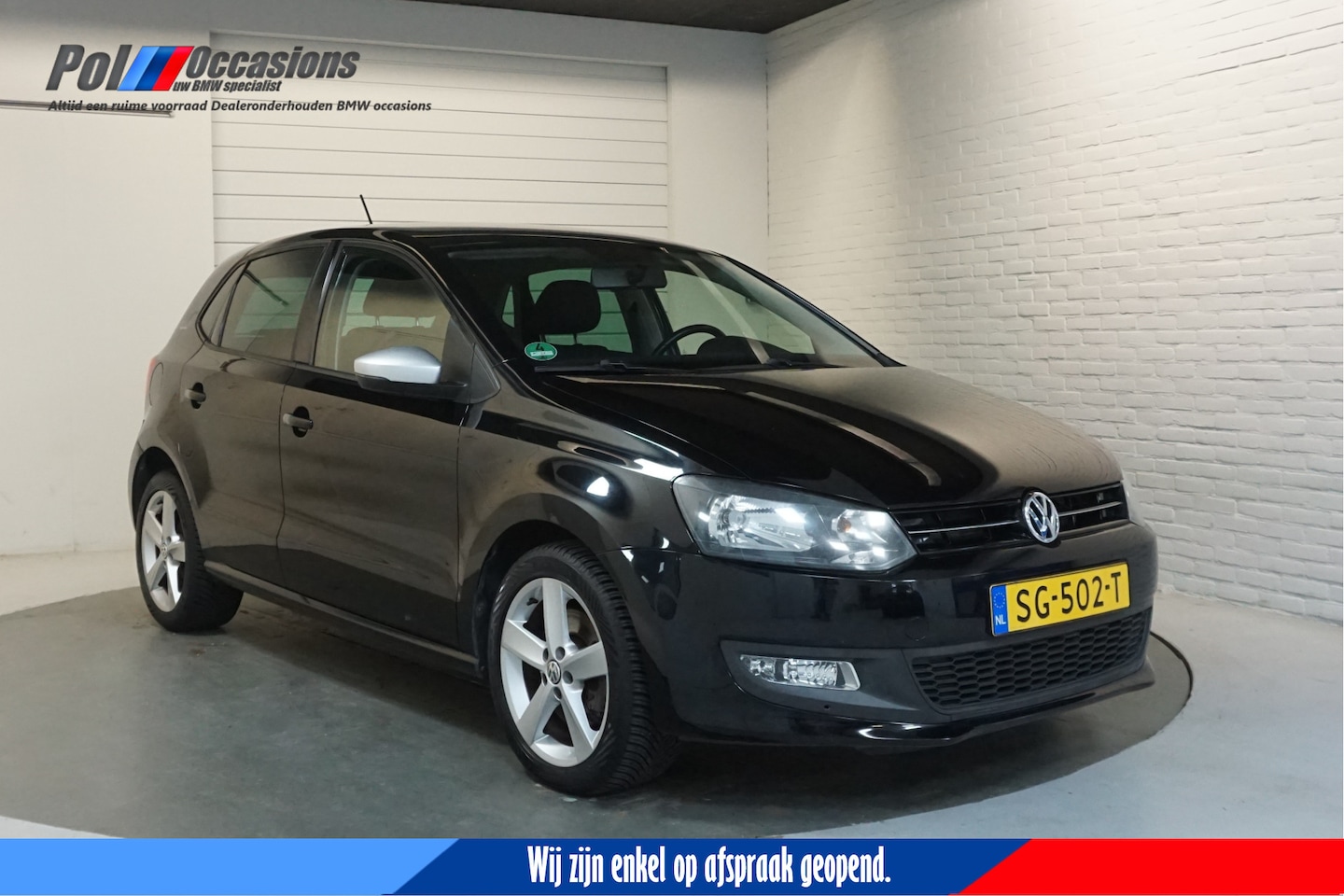 Volkswagen Polo - 1.2 TSI Cruise ctrl | Stoelverwarming | Black Edition | 6-bak - AutoWereld.nl