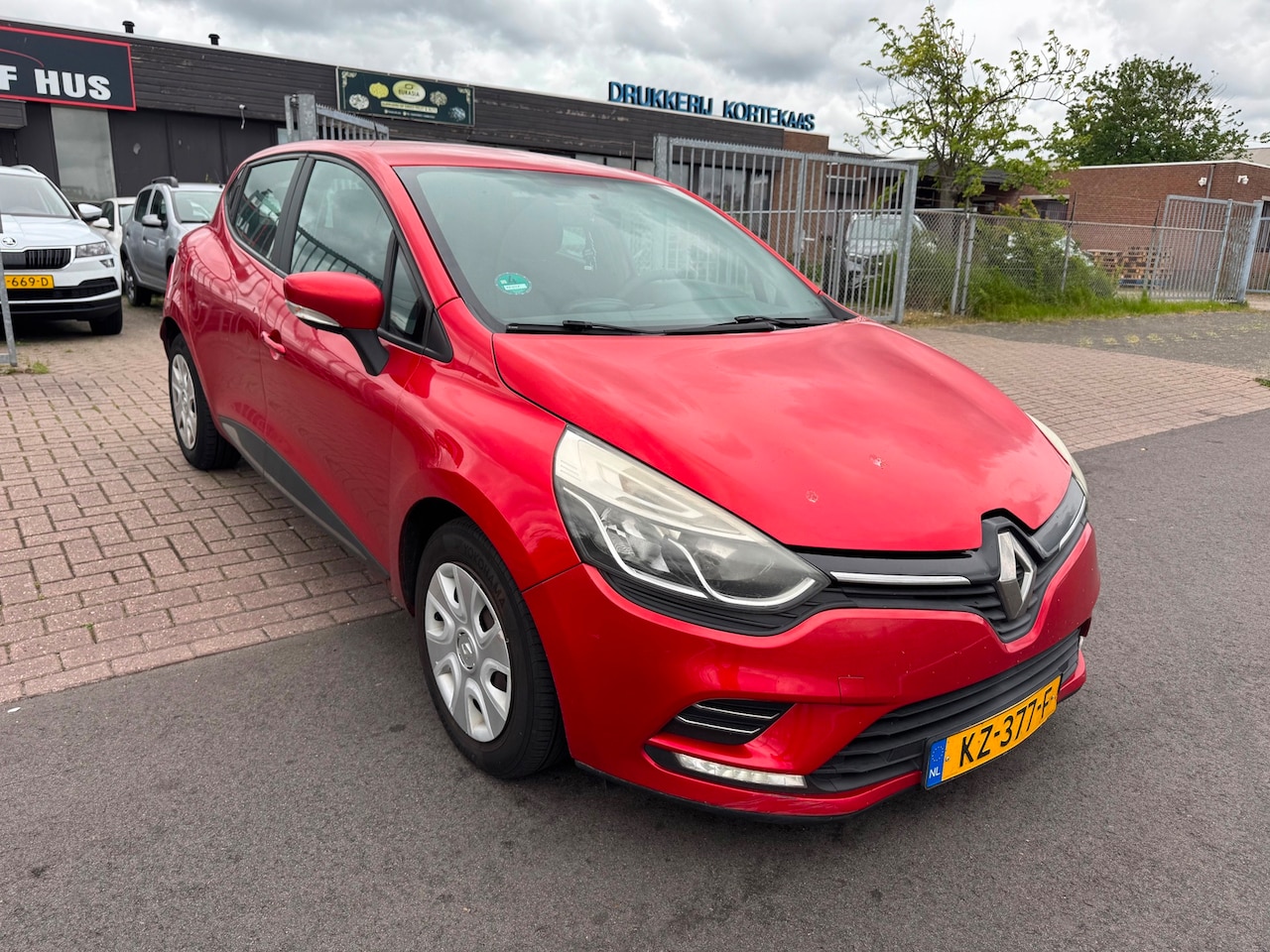 Renault Clio - 1.5 dCi NAVI/CLIMA EURO 6 - AutoWereld.nl