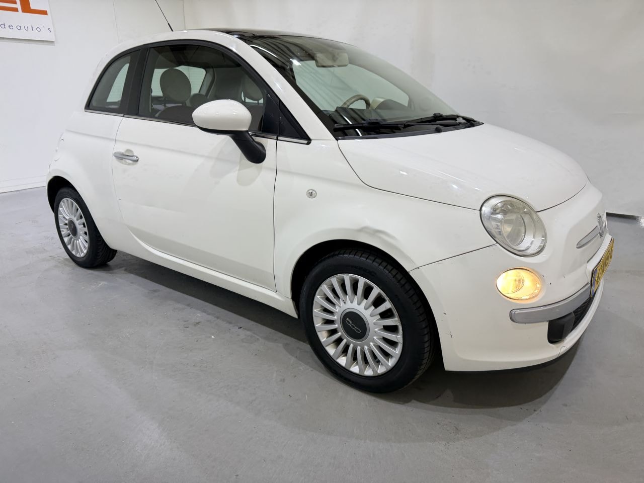 Fiat 500 - 1.2 Lounge Automaat Airco - AutoWereld.nl