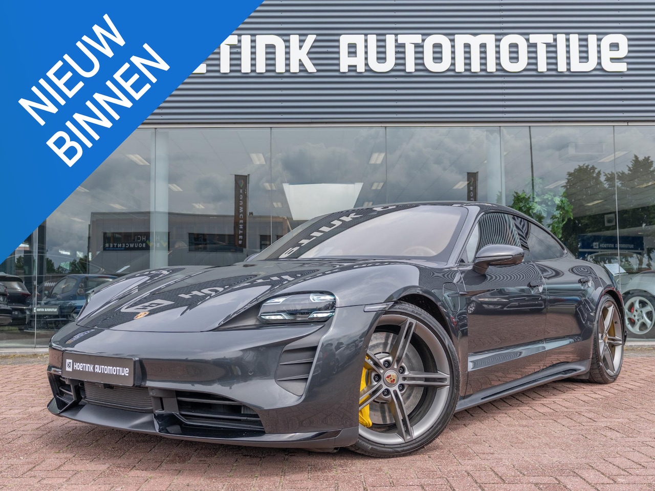 Porsche Taycan - Turbo 93 kWh | Matrix-LED | Passenger-Display | Dealer onderhouden - AutoWereld.nl