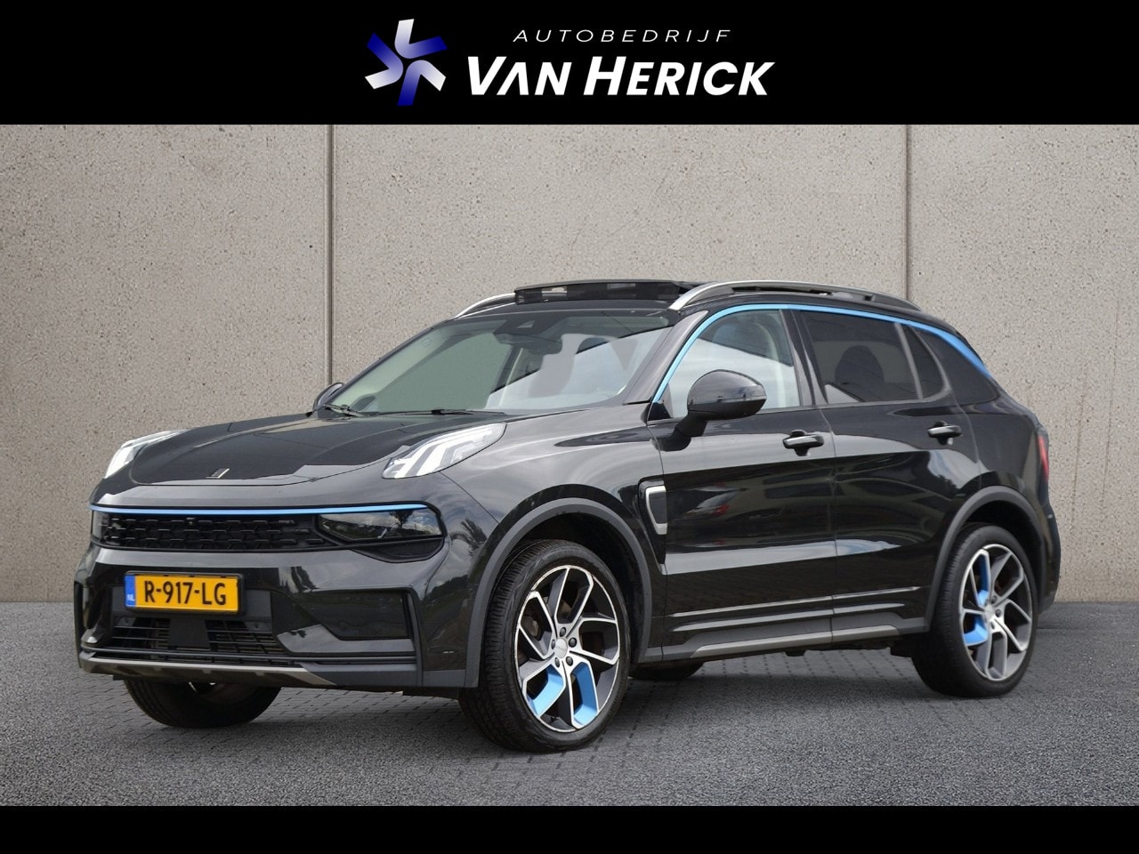 Lynk & Co 01 - 1.5 Plug-in Hybrid | Panoramadak | 360 Camera | Carplay - AutoWereld.nl