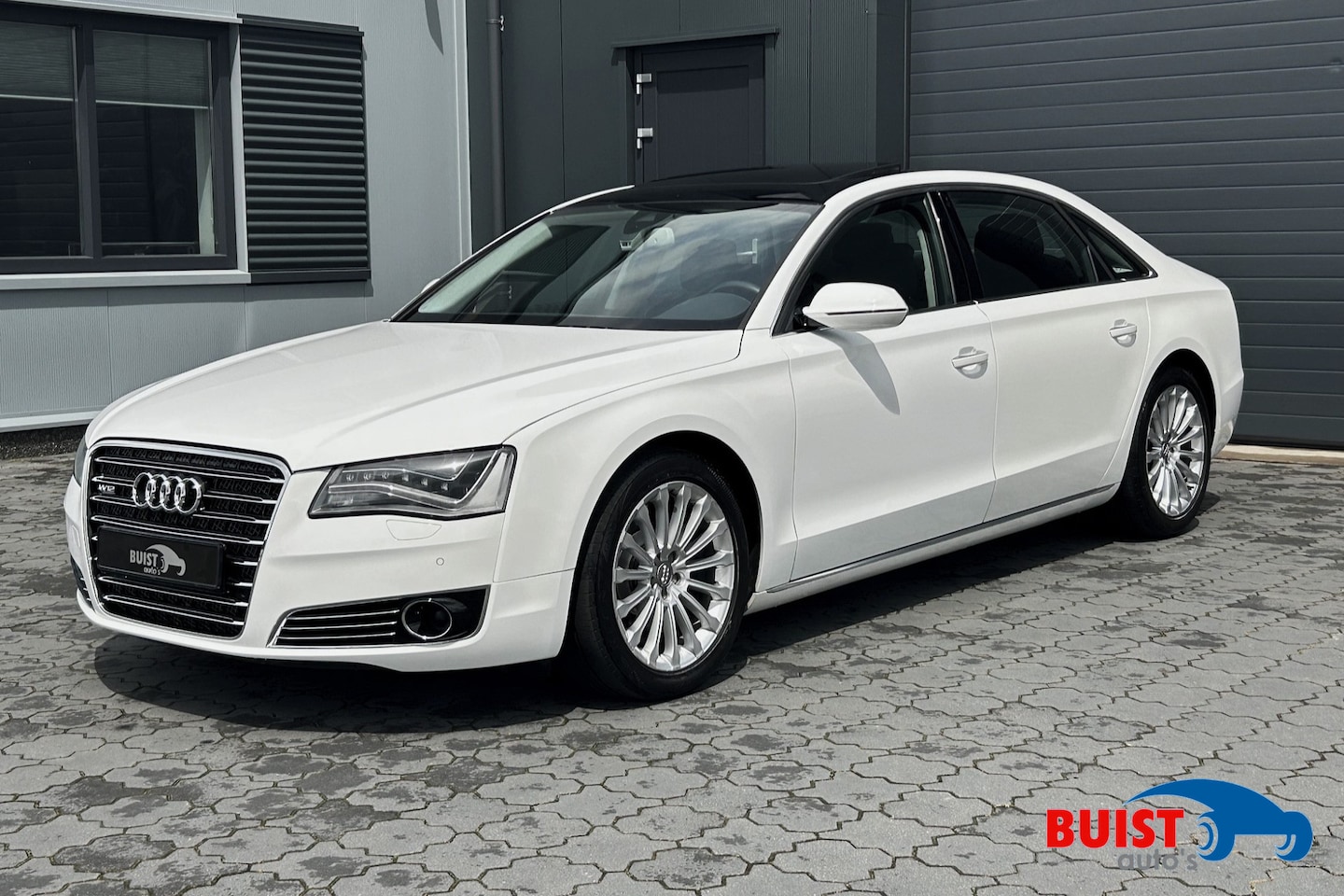 Audi A8 - 6.3 W12 quattro Lang Pro Line+ 44076KM! LIMOUSINE BOMVOL! - AutoWereld.nl