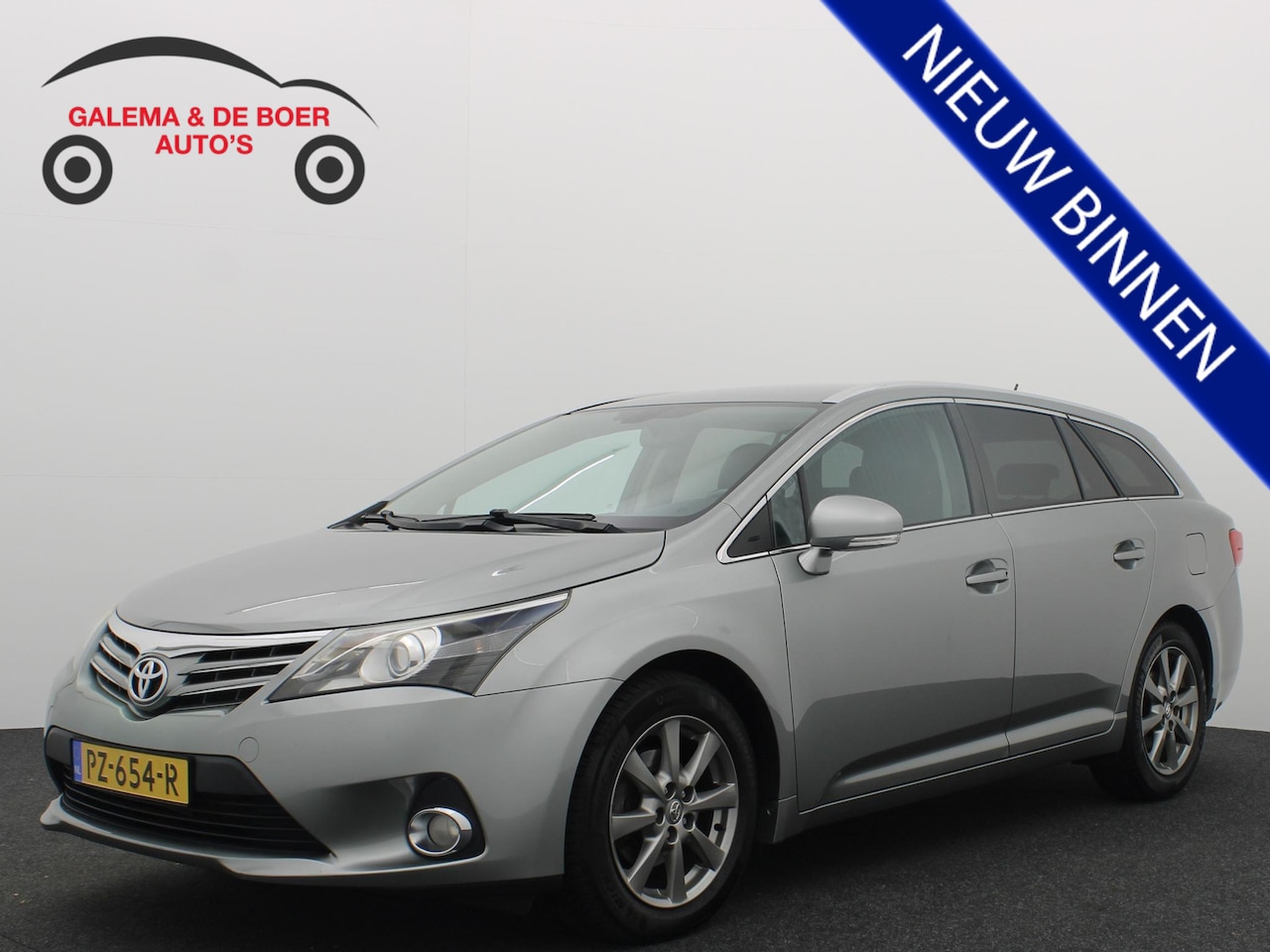 Toyota Avensis Wagon - 2.0 D-4D Dynamic Business TREKHAAK / CAMERA / NAVI / CLIMA / BLUETOOTH / CRUISE - AutoWereld.nl