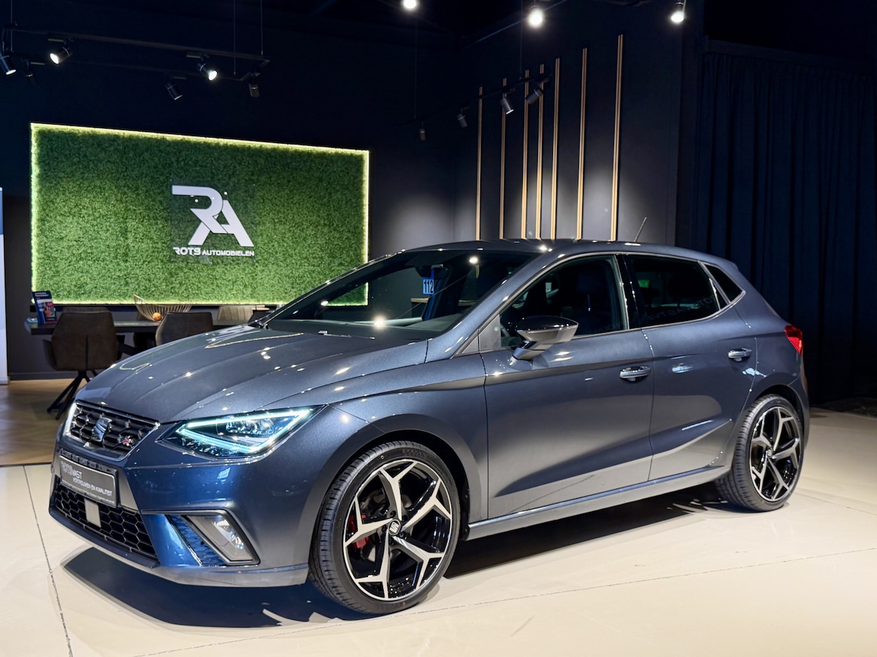 SEAT Ibiza - 1.0 TSI FR Virtueel|ACC|Keyles|Navi|LED Facelift! - AutoWereld.nl