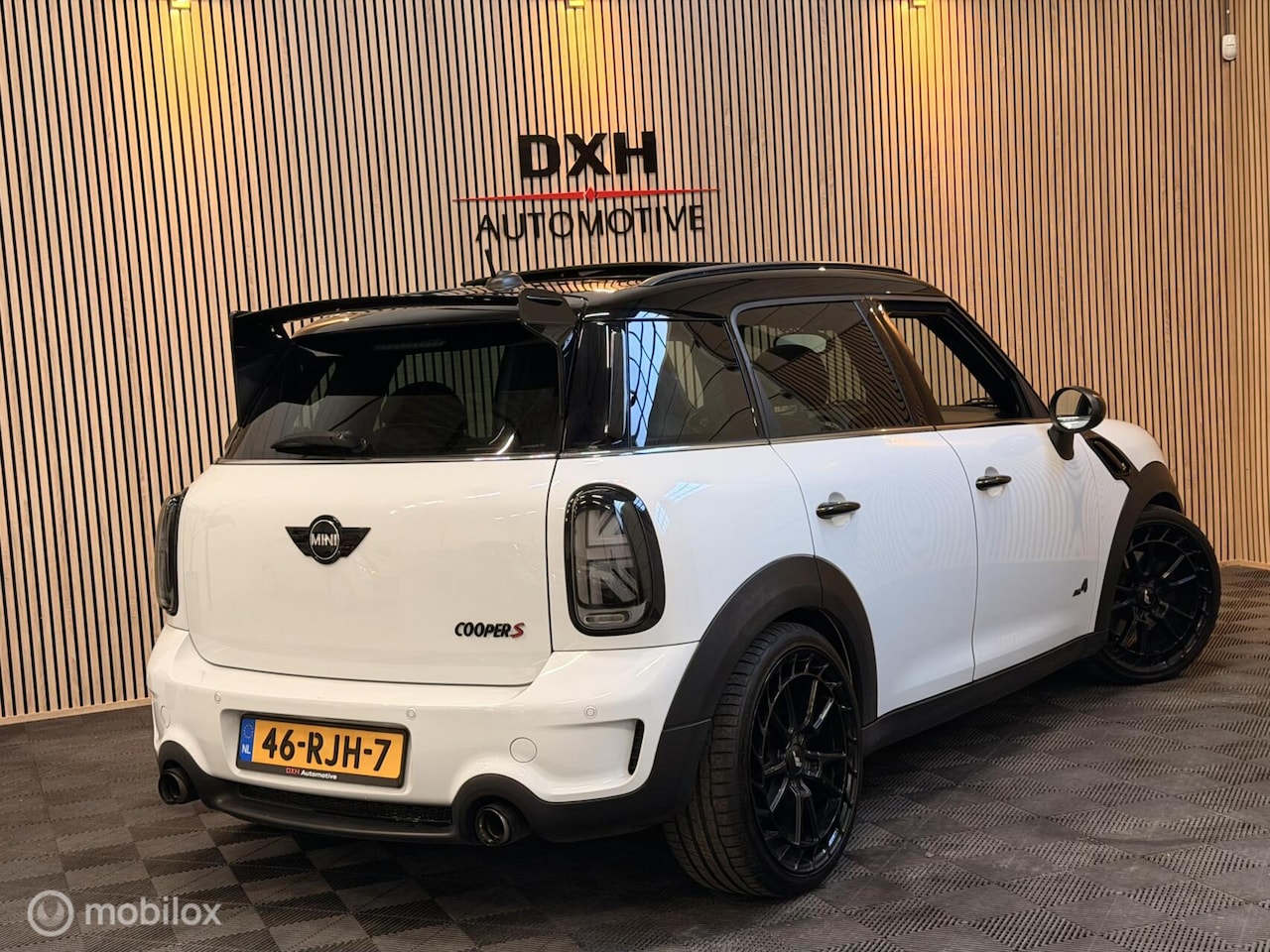 MINI Countryman - 1.6 Cooper S ALL4 184pk AUT PANO H/k LEDER - AutoWereld.nl