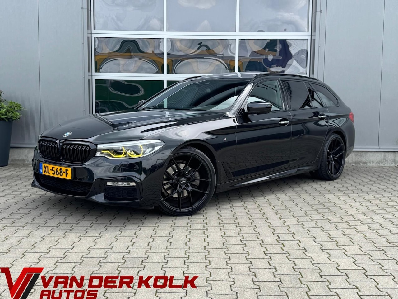 BMW 5-serie Touring - 520i M-Sport | Panorama | 20" | Comfort Seats | Navi Prof | Full LED | Digital Cockpit - AutoWereld.nl