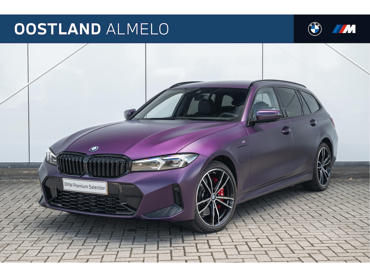 BMW 3-serie Touring - 330e M Sport Automaat / Sportstoelen / Achteruitrijcamera / Adaptieve LED / Stoelverwarmin - AutoWereld.nl