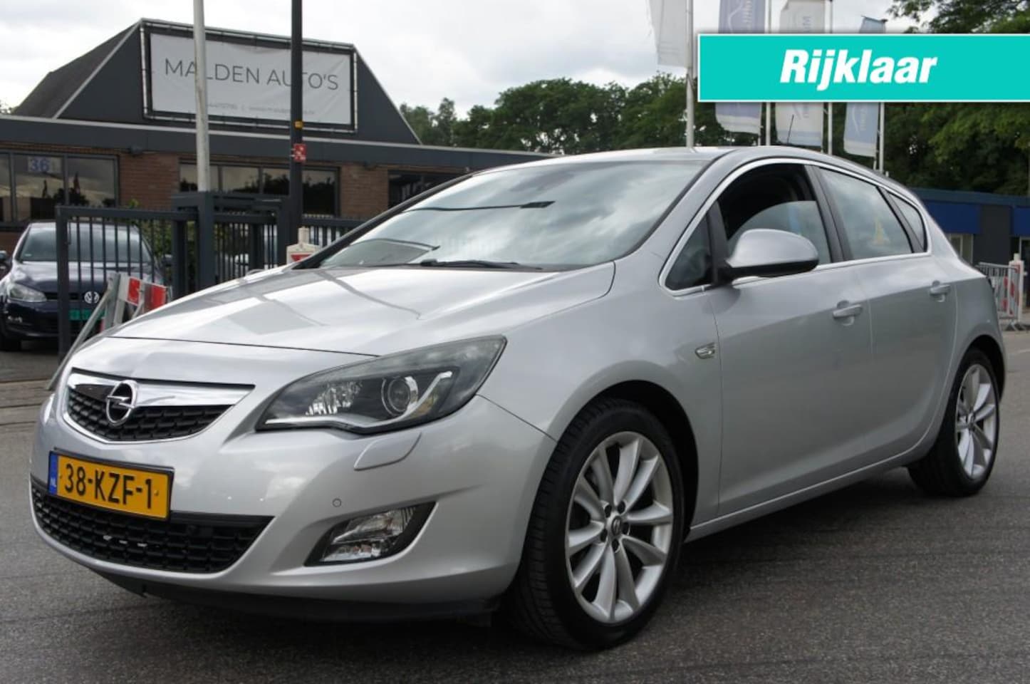 Opel Astra - 1.4 TURBO COSMO TREKH/XENON/PDC/H.LEDER/CRUISE/CLIMA/18INCH KEURIGE STAAT - AutoWereld.nl