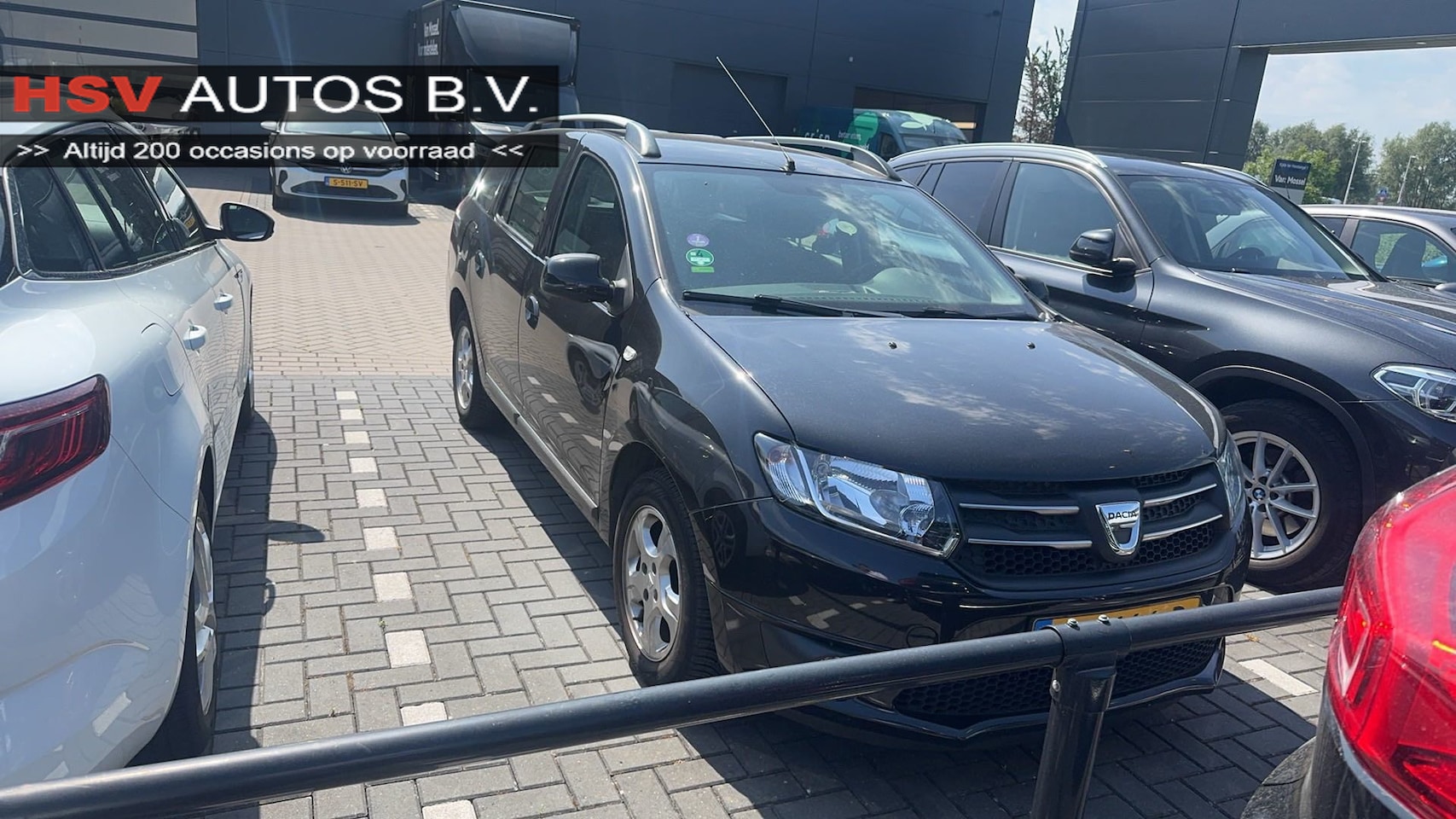 Dacia Logan MCV - 0.9 TCe Lauréate airco LM *147.000km org NL* - AutoWereld.nl