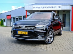 Volkswagen Tiguan Allspace - All-space 1.4 TSI Highline 7-pers Aut. Pano|Adap.cruise|Cam|ParkAssist|CarPlay|LMV