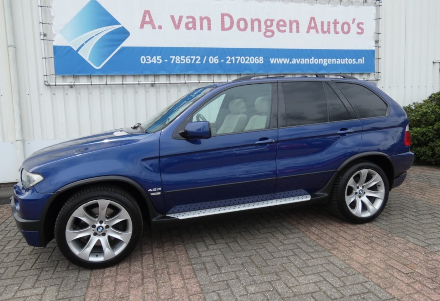 BMW X5 - 4.8is 360PK AUT,PANO,LEER,TRHAAK,SELF LEVELING - AutoWereld.nl