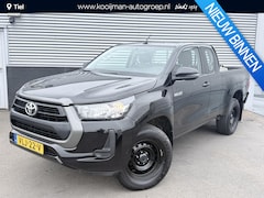 Toyota HiLux - 2.4 D-4D Xtra Cab Cool Comfort 4WD Trekgewicht 3500kg incl Airco, Inschakelbare vierwielaa