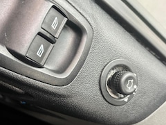Ford Transit Custom - 300 L2H1 Trend Automaat Airco Navigatie Stoelverwarming Cruise Control