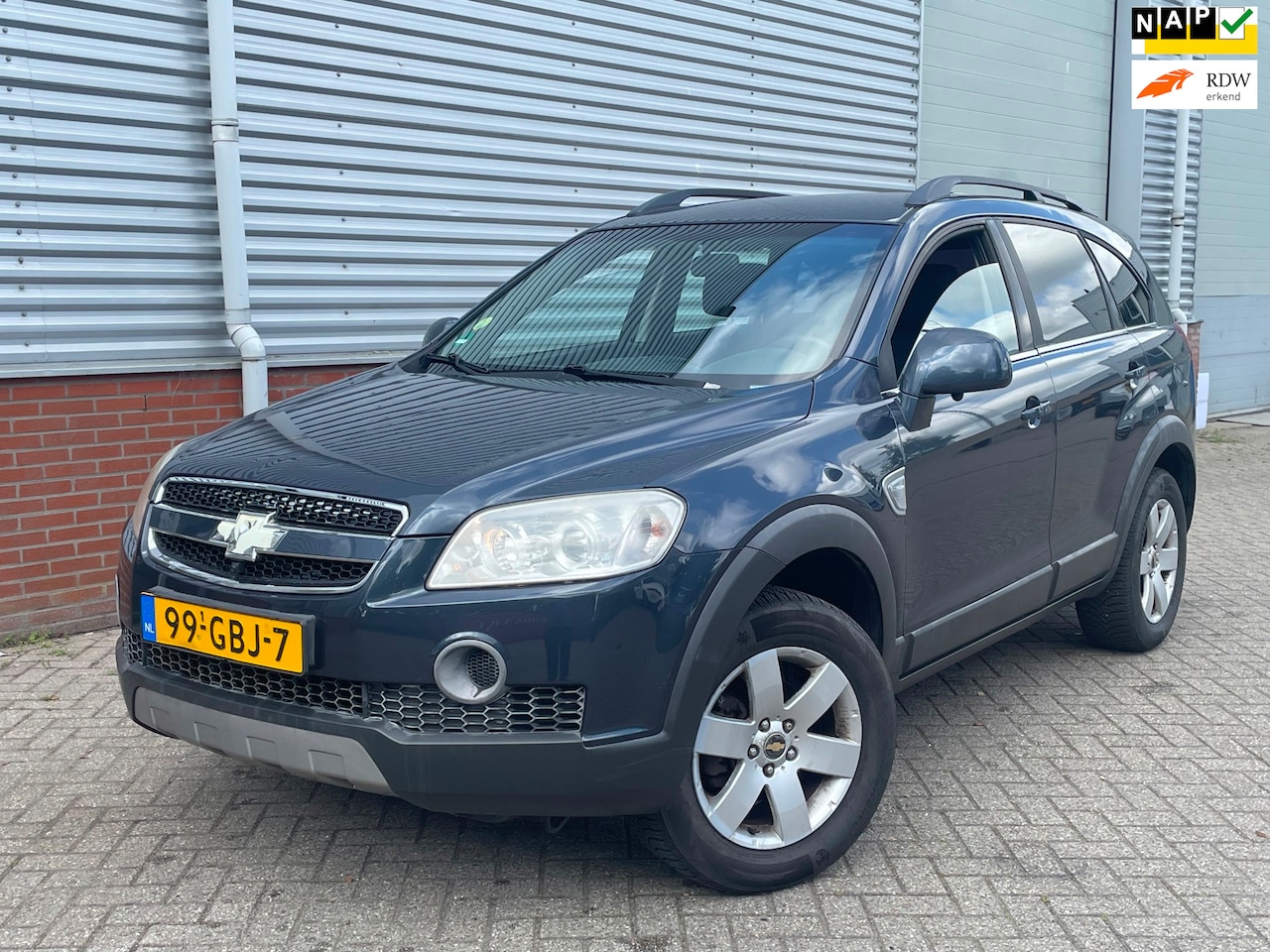 Chevrolet Captiva - 2.4i 2WD 7 Zitter Navi Airco Trekhaak Camera Stoelverwarming - AutoWereld.nl