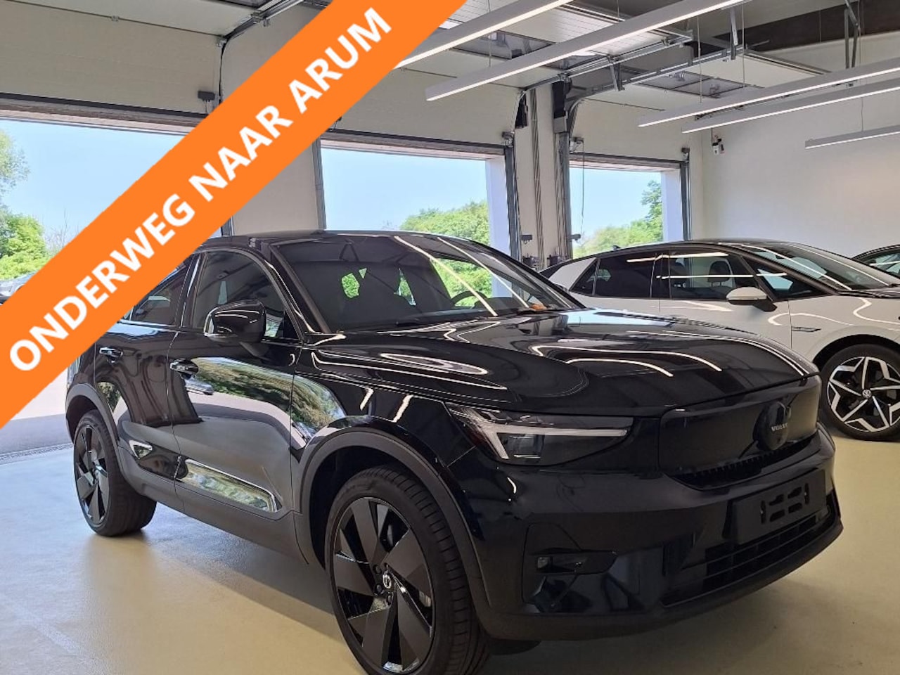 Volvo EC40 - Twin Motor Ultra Black Edition 82 kWh SOH 96,9% | PANO | HK-AUDIO | 360° CAM - AutoWereld.nl