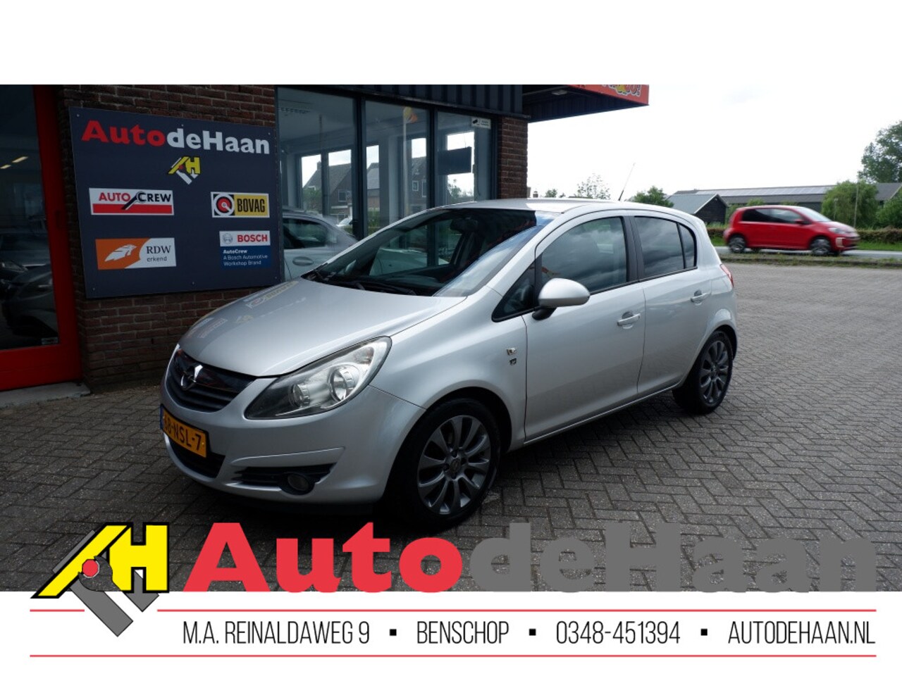 Opel Corsa - 1.2-16V Aut. 111 Edition Trekhaak/Airco/16"/Elektr.ramen - AutoWereld.nl