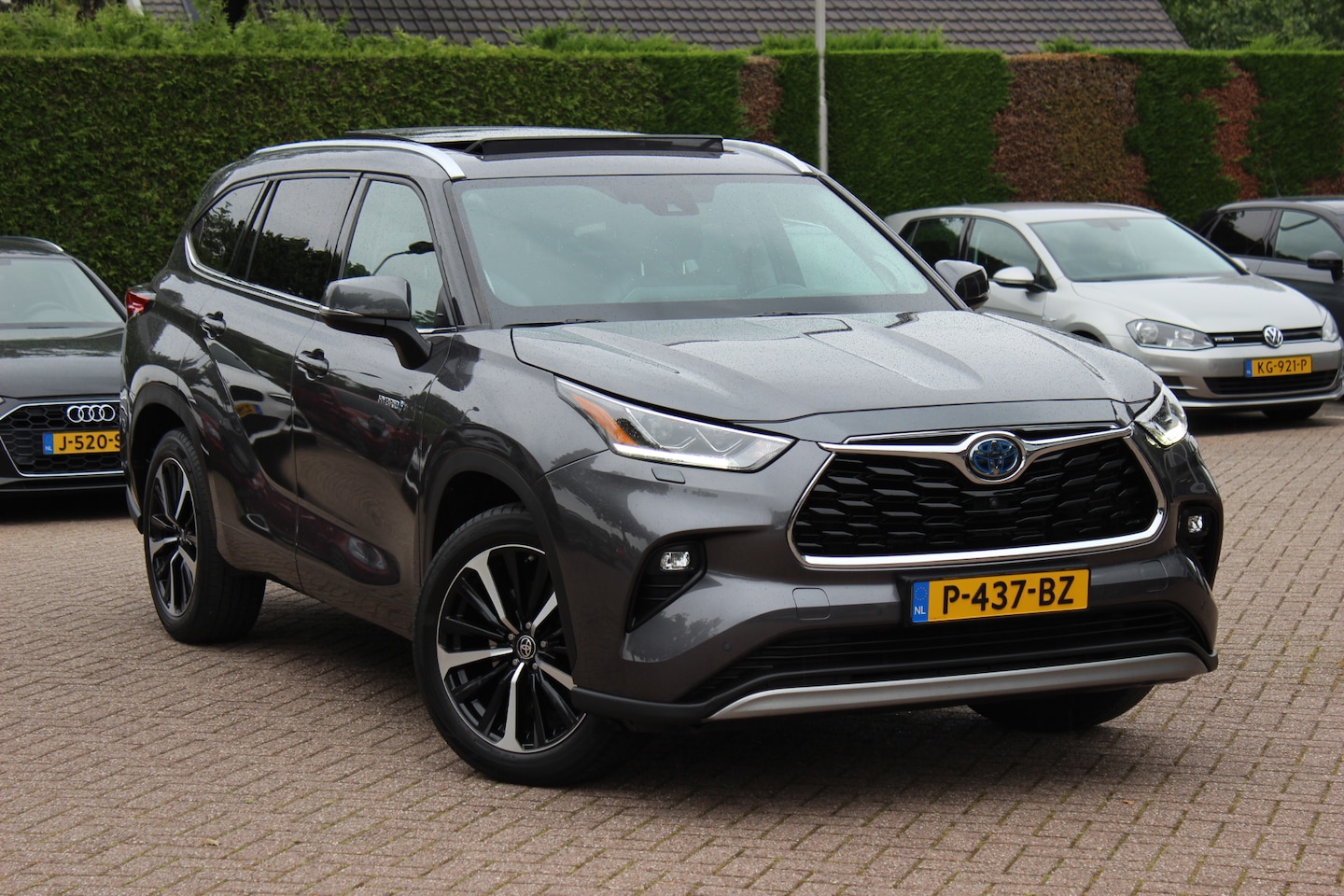 Toyota Highlander - 2.5 AWD Hybrid Premium / Trekhaak / Panoramadak / 360Camera / Head-up / Leder / Keyless / - AutoWereld.nl