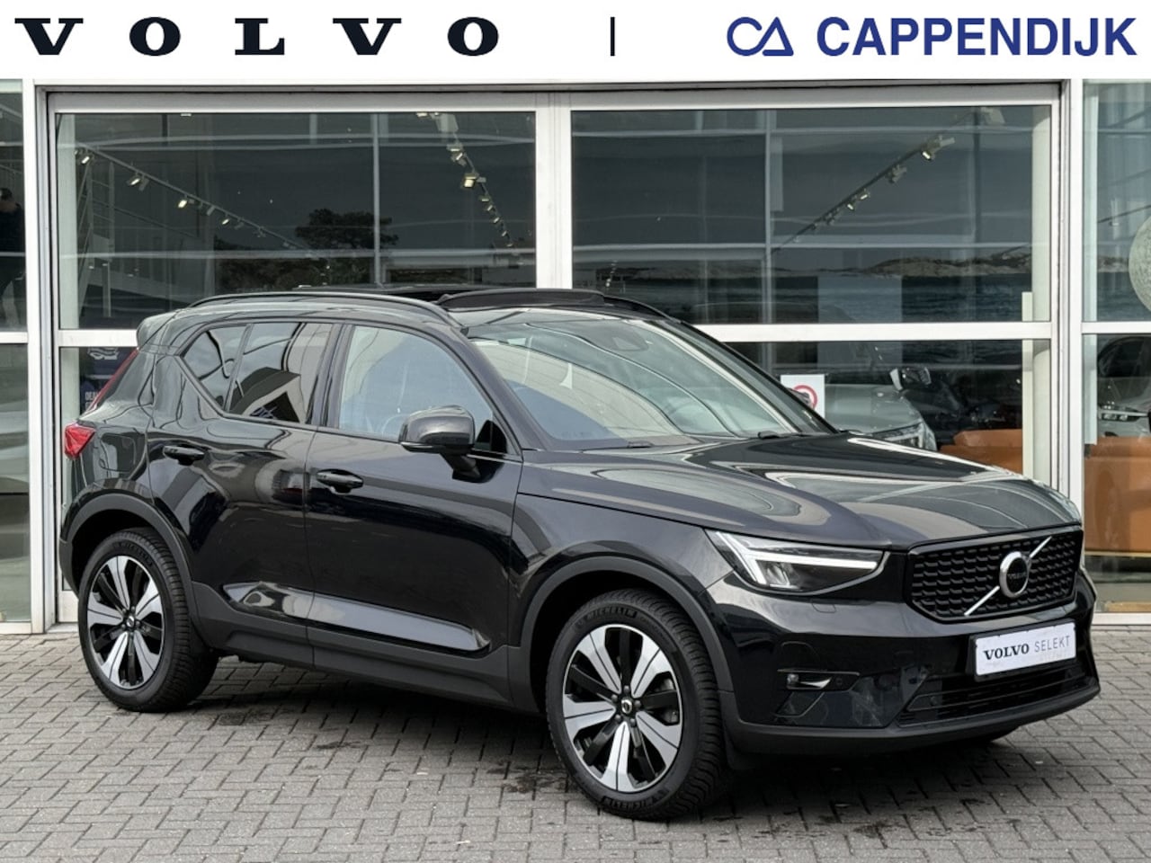 Volvo XC40 - T5 262PK Recharge Ultimate Dark| Panodak| Adap.Cruise| Camera| E - AutoWereld.nl