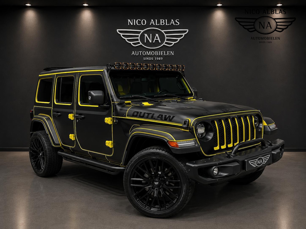 Jeep Wrangler Unlimited - 4xe 380 Rebel Outlaw Outlaw Raw Edition l PHEV | 27km!! | Sky-One roof l 22" AXE l One of - AutoWereld.nl