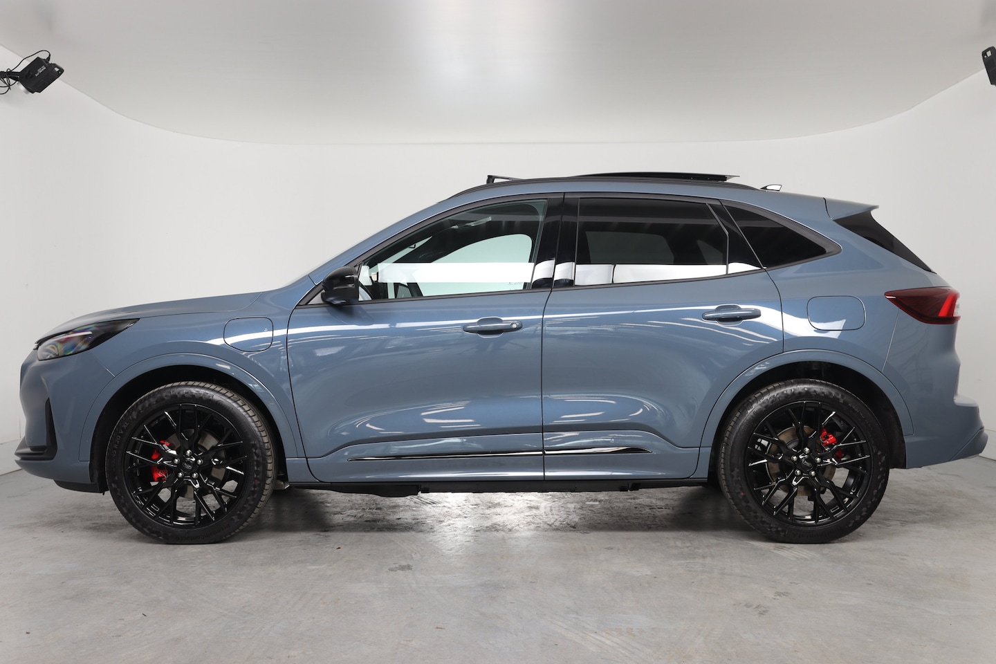 Ford Kuga - 2.5 PHEV BlueCruise Edition | Trekhaak | Elektrisch Panoramadak | B&O Audio | Adaptieve Cr - AutoWereld.nl