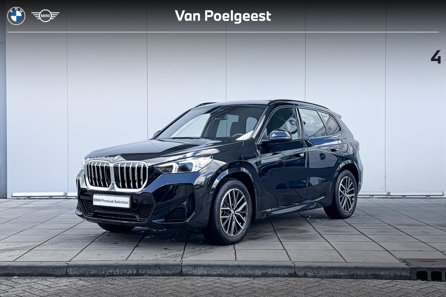 BMW X1 - xDrive25e M-Sport Glazen Schuifdak / Harman Kardon / Adaptief LED / Comfort Acces / 19 Inc - AutoWereld.nl