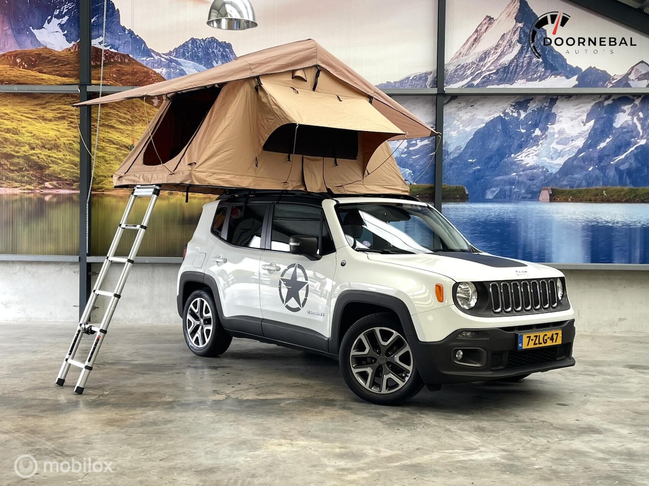 Jeep Renegade - 1.4 MultiAir 140PK / DAKTENT / CARPLAY / LEDER - AutoWereld.nl