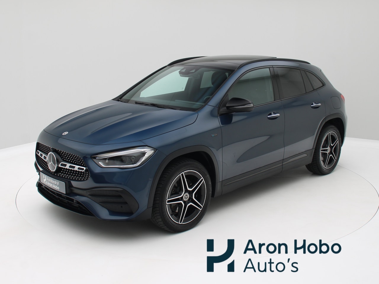 Mercedes-Benz GLA-Klasse - 250 e AMG Pano, Memory, Distronic, Camera - AutoWereld.nl