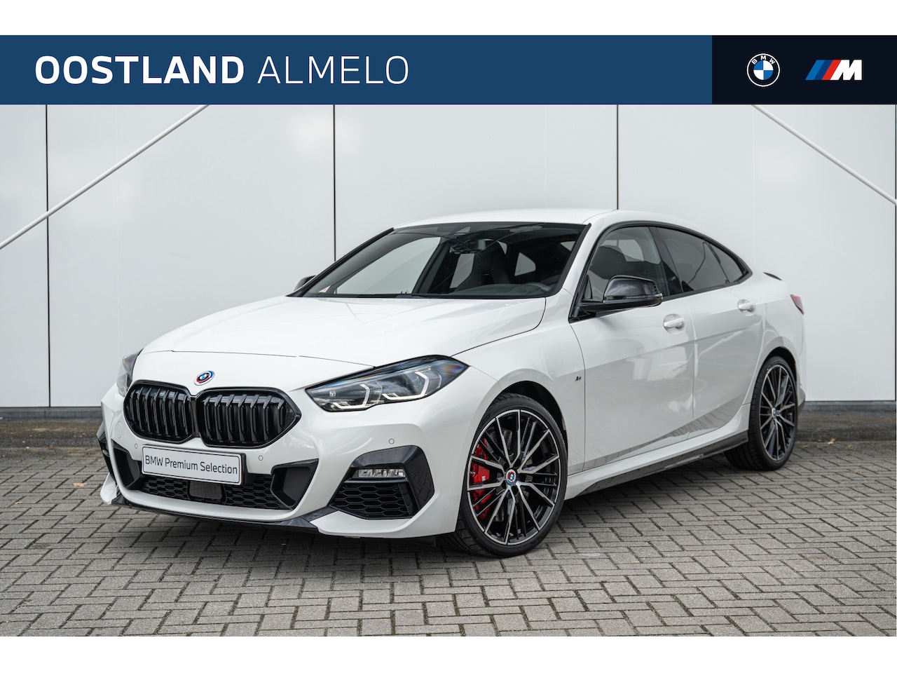 BMW 2-serie Gran Coupé - 220i Executive M Sport / M sportstoelen / Adaptieve LED / M Sportonderstel / Live Cockpit - AutoWereld.nl