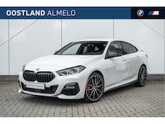 BMW 2-serie Gran Coupé - 220i Executive M Sport / M sportstoelen / Adaptieve LED / M Sportonderstel / Live Cockpit