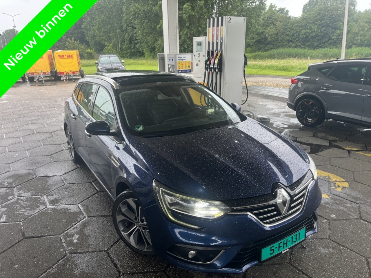 Renault Mégane - Bose Automaat|Pano|HUD|Stoelverw|Leer - AutoWereld.nl