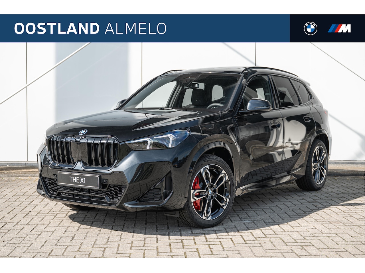 BMW X1 - xDrive25e M Sport Automaat / Panoramadak / Trekhaak / Sportstoelen / M Adaptief onderstel - AutoWereld.nl