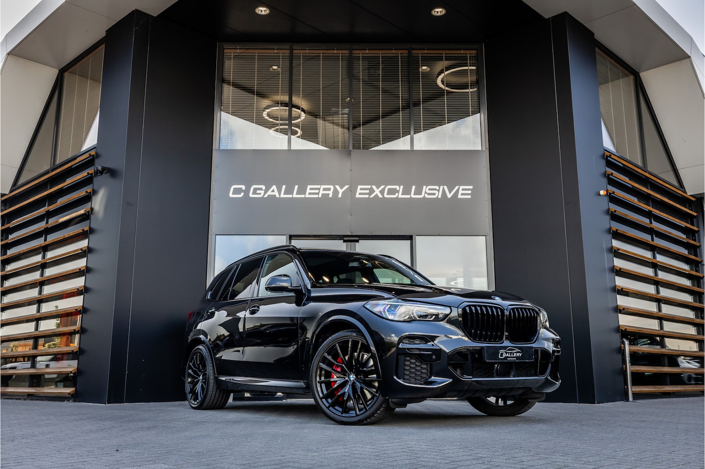 BMW X5 - xDrive45e High Executive - M Sport | Kuipstoelen | Stoelkoeling | Carbon | Elek. Trekhaak - AutoWereld.nl