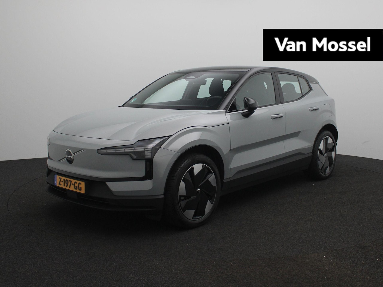 Volvo EX30 - Single Motor Extended Range Plus 69 kWh | Apple Carplay/Android Auto | Achteruitrijcamera - AutoWereld.nl