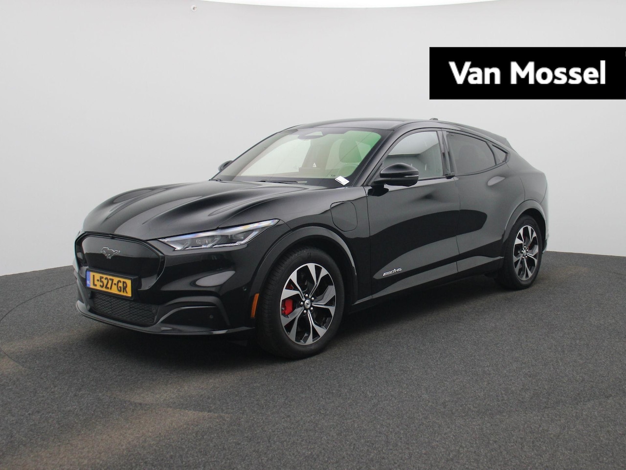Ford Mustang Mach-E - AWD 75 kWh Aut. | Panoramadak | B&O Soundsystem | Leder | Memory | Trekhaak | Apple carpla - AutoWereld.nl