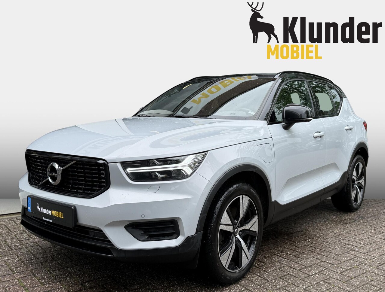 Volvo XC40 - 1.5 T5 Recharge R-Design |Camera|Trekhaak|19" Velg.| - AutoWereld.nl