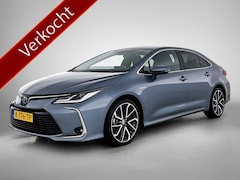 Toyota Corolla - 1.8 Hybrid Executive Sedan / Leder / Navigatie / Xenon / Pdc.V+A / Airco-ecc./ Radio multi