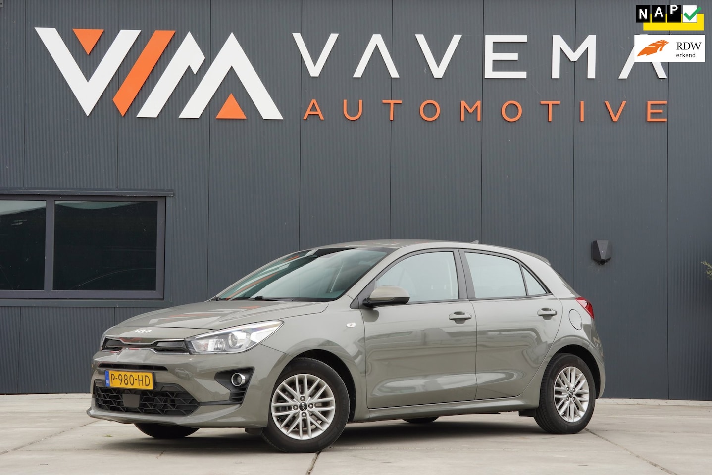 Kia Rio - 1.0 T-GDi MHEV DynamicLine 2022 Airco Navi Carplay Clima Cruise control Camera Stuurbedien - AutoWereld.nl