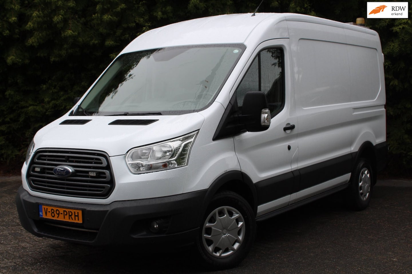 Ford Transit - 350 2.0 TDCI L2H2 Trend 131PK | Airco | Cruise Control | Navigatie | Camera | Inbouw - AutoWereld.nl