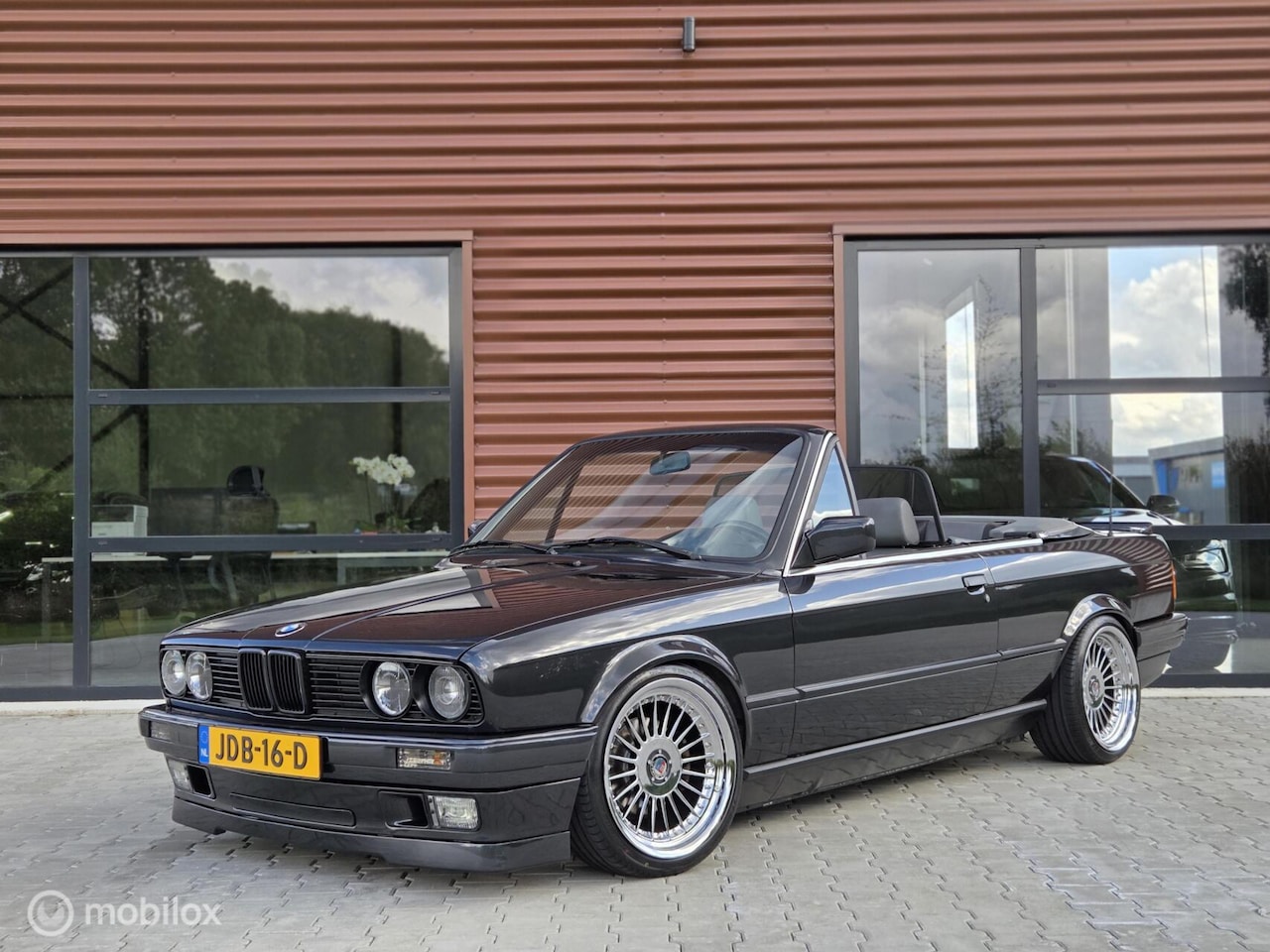 BMW 3-serie Cabrio - 320i 320i - AutoWereld.nl
