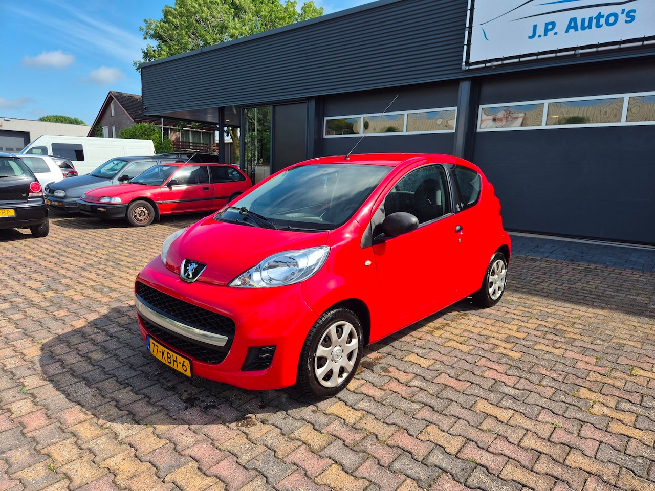 Peugeot 107 - 1.0-12V XR 1.0-12V XR NIEUWE APK - AutoWereld.nl