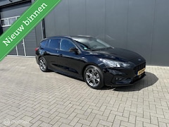 Ford Focus Wagon - 1.0 EcoBoost ST Line Business bom vol