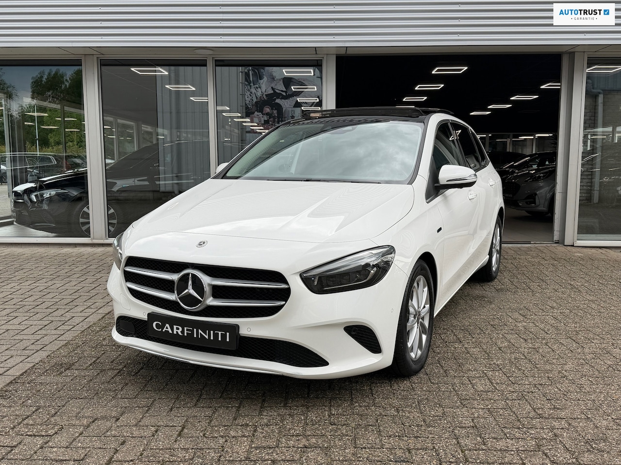 Mercedes-Benz B-klasse - 250 e Advantage 218 Pk | Panoramadak| Navigatie | Cruise | Clima |Camera 360 | Trekhaak |F - AutoWereld.nl