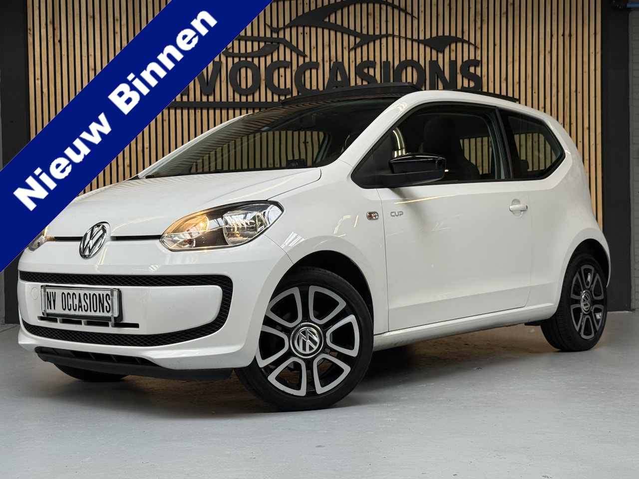 Volkswagen Up! - 1.0 high up! BlueMotion CUP/PANORAMADAK/16"LV/BLUETOOTH/NAVI/SPORTIEF! - AutoWereld.nl